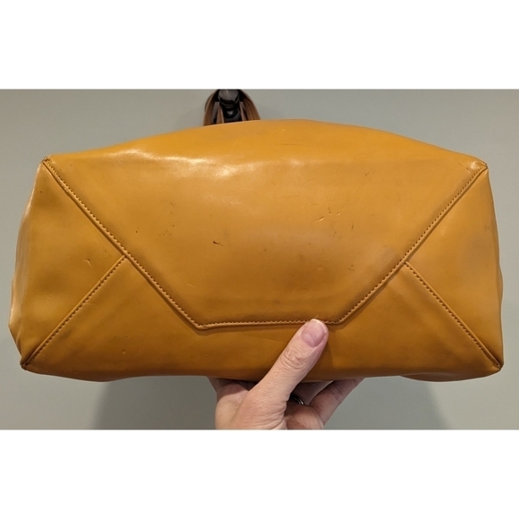Sorial New York Vegan Leather Yellow Tan Shoulder Tote Bag - Picture 4 of 10